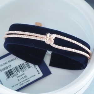 Swarovski lifelong knot bangle